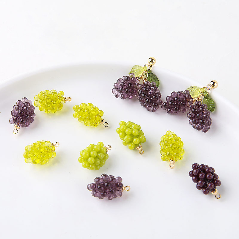 Resin Art Notes - 6pcs Cute Little Grapes Resin Charms
